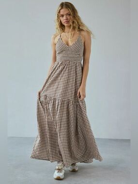 Kimchi Blue Renee Smocked Tiered Maxi Dress. XL